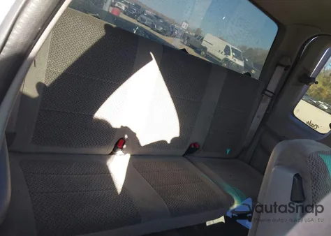 2002 Ford F-150 Lariat/Xl/Xlt из США, поврежденный, VIN 1FTRX18L02NA41404